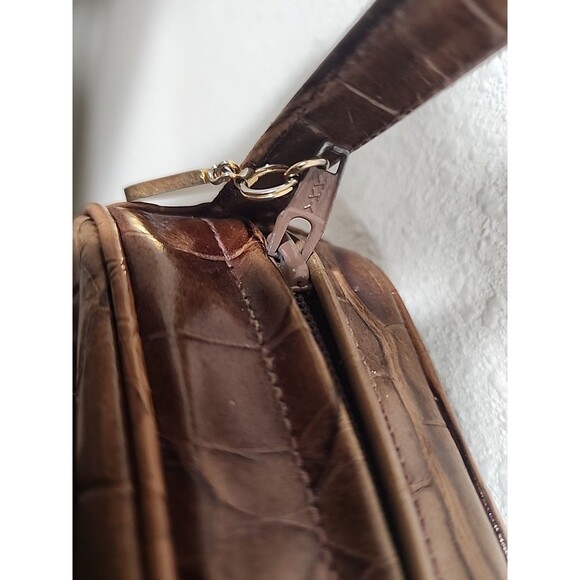 Vintage Carey Adina Leather Alligator Embossed Zip Crossbody Brown Bag - Picture 7 of 7